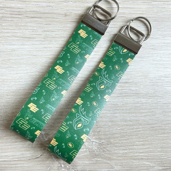 Edmonton Elks Wristlet - Picture 2 of 4